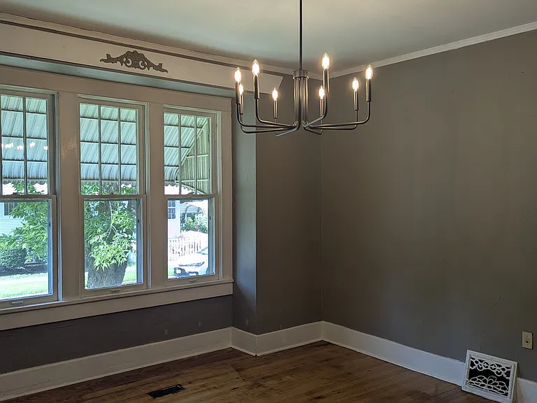 1020 S Moniteau Ave — Photo 3