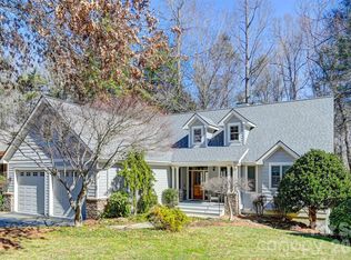 43 S Kuykendall Ct, Hendersonville, NC 28739