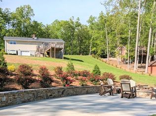 2255 Cedar Cliff Rd, Hiawassee, GA 30546