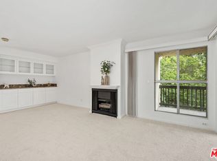 1211 Raintree Cir, Culver City, CA 90230
