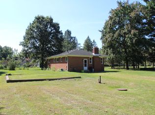 3200 E Maple Rd, Milford, MI 48381