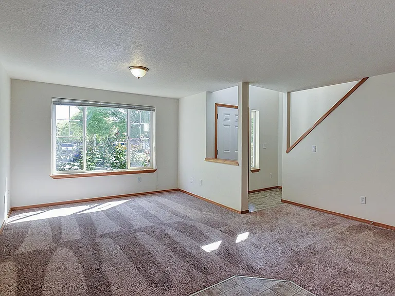 2215 Sam Parrett Dr — Photo 17