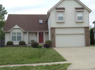 6059 W 157th Pl, Overland Park, KS 66223