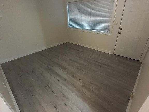5th image of 2558 Amber Crest Dr