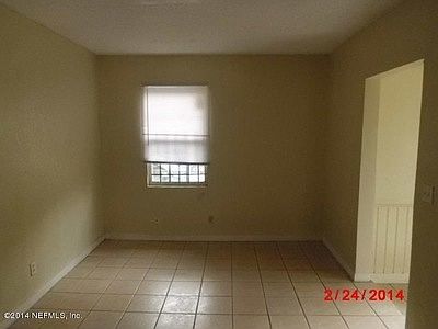 4th image of 1214 Oakley St