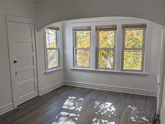 2nd image of 2536 W Carmen Ave #1