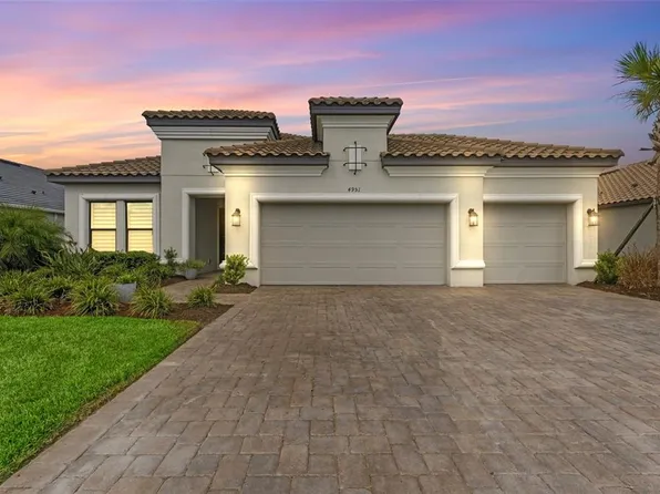 4951 Freccia Loop, Wesley Chapel, FL 33543