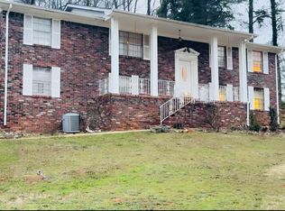 840 Sherwood Forest Dr, Birmingham, AL 35235