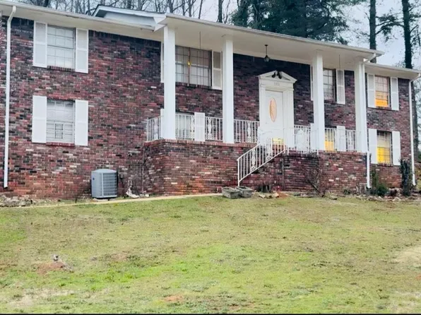 840 Sherwood Forest Dr, Birmingham, AL 35235