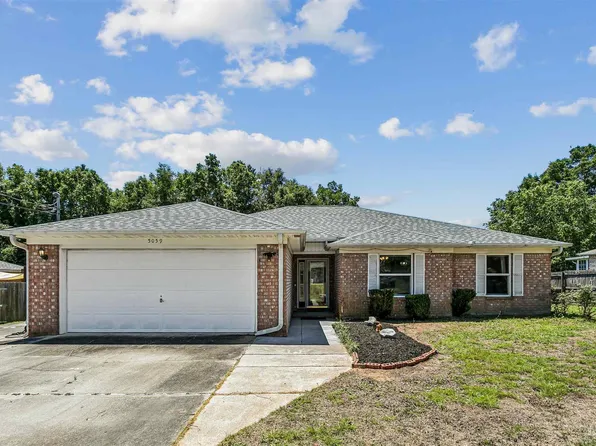 5059 Copperfield Dr, Pace, FL 32571