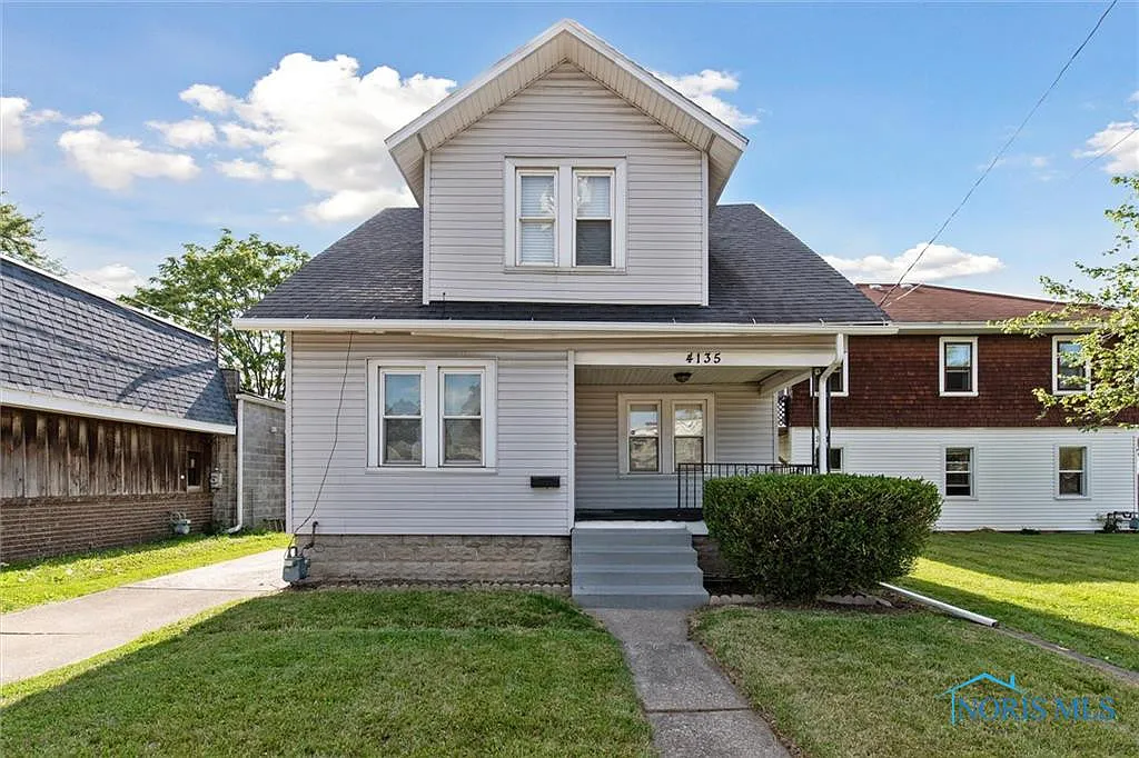 4135 Upton Ave photo 1