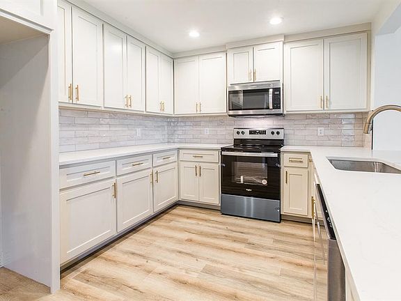 3rd image of 4100 Kings Ct