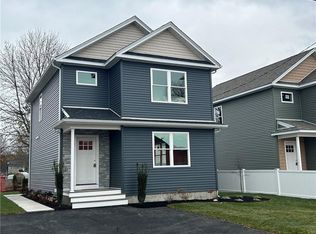 65 Cedarbrook Rd, Pawtucket, RI 02861