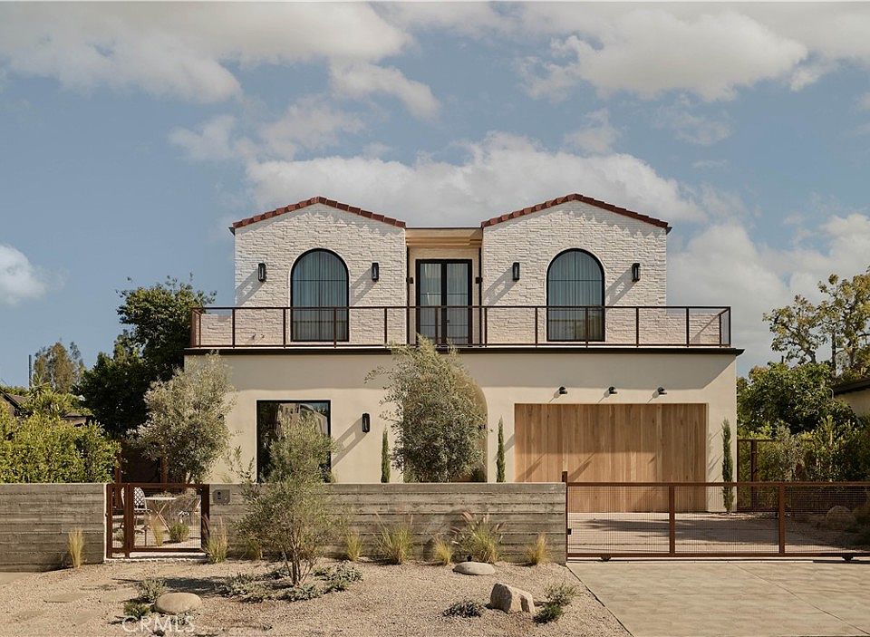 1st image of 11741 La Maida St