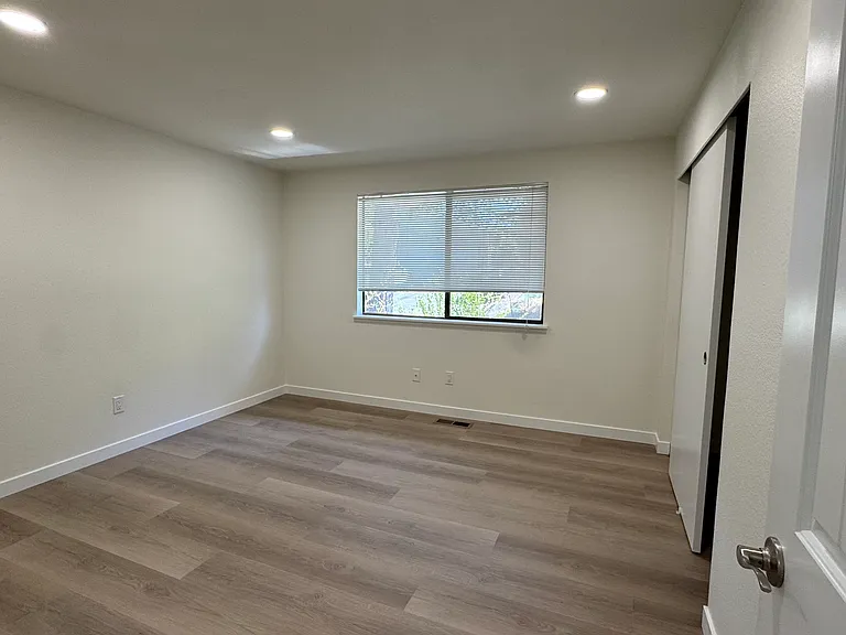 8223-8225 42nd Street Ct W — Photo 9