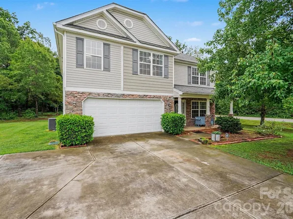 2700 Loxdale Farms Dr, Monroe, NC 28110