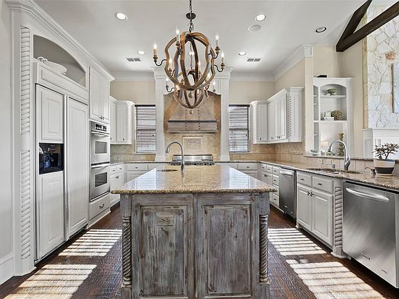 4th image of 2678 W Creek Dr