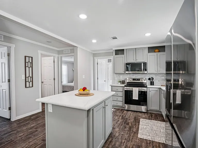 1621 American Dr — Photo 10