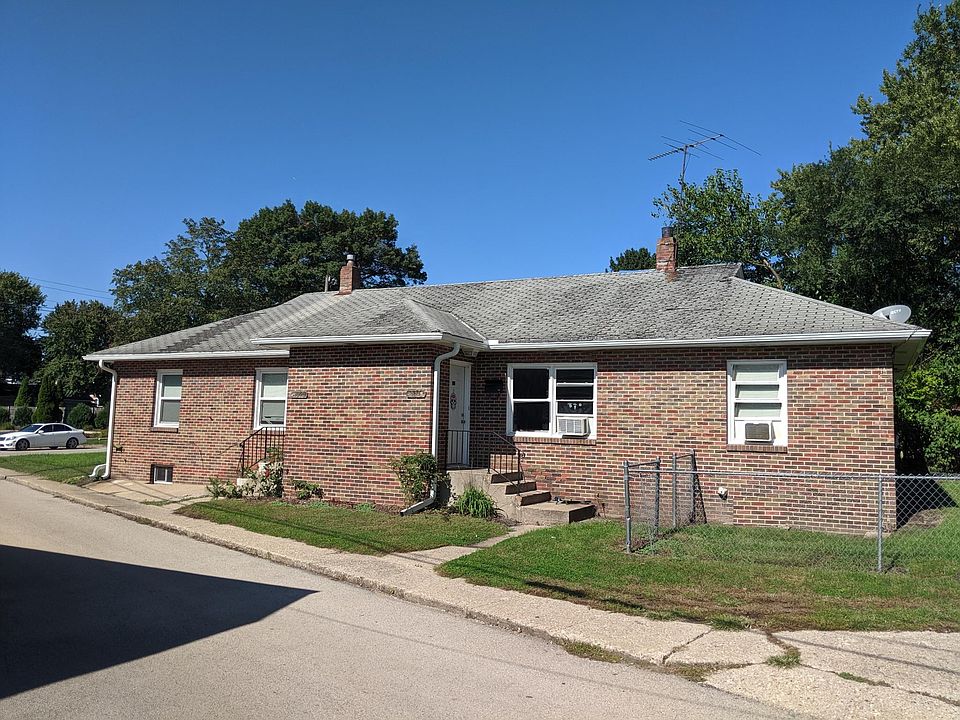 1st image of 534 Washington St