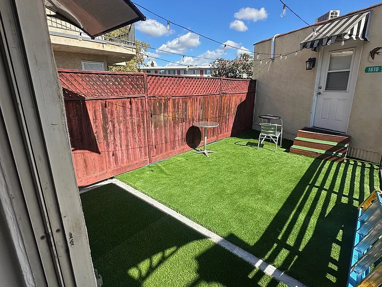1610 E Chevy Chase Dr #1610 — Photo 1