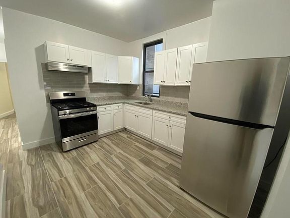 2nd image of 84 Irving St APT 1