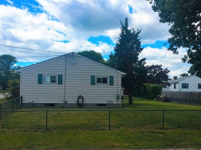 10 New York Ave, Somerset, MA, 02726