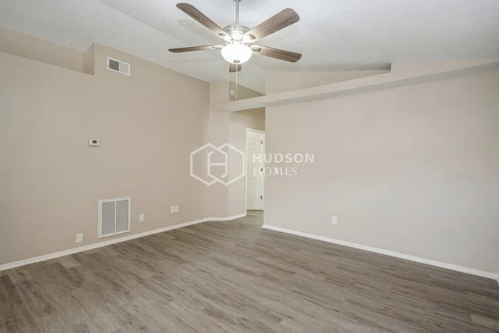 1771 Chatham Cir — Photo 5