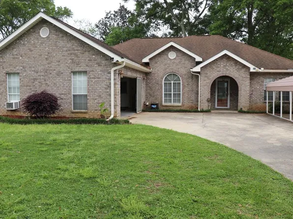 816 Herrin Dr, Picayune, MS 39466