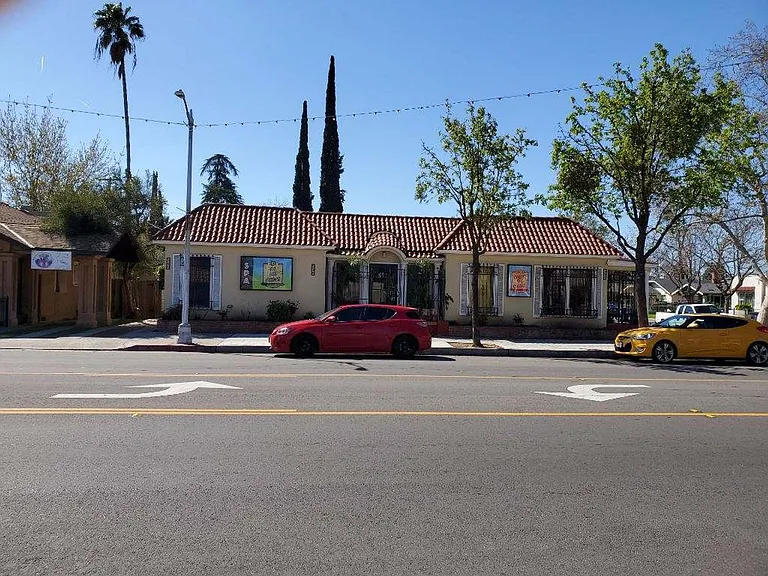 530 E Olive Ave — Photo 12