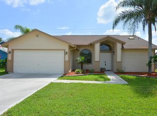 6655 SE Raintree Ave, Stuart, FL 34997