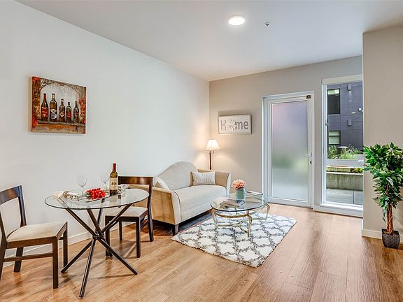 3rd image of 1085 103rd Avenue NE #126
