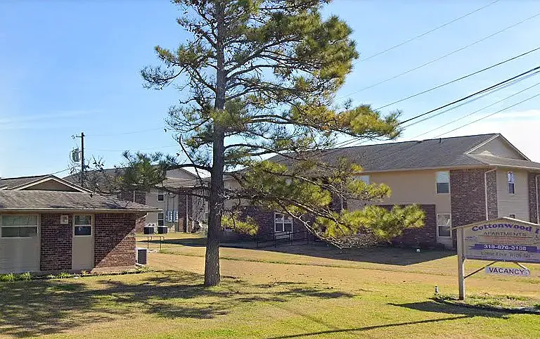 1008 Cottonwood Loop — Photo 2