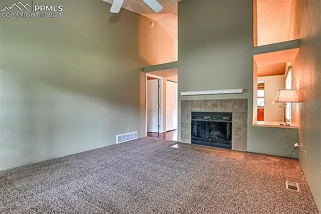 2 bed, 1066 sqft, $2,200 — Photo 2