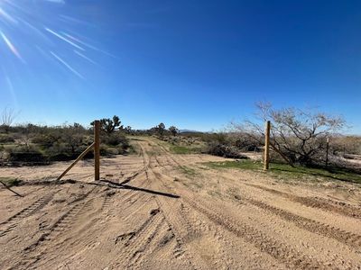 8 E Mary Dr, Yucca, AZ, 86438