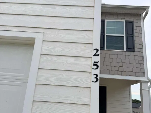 253 Coastal Dr #253, Statham, GA 30666
