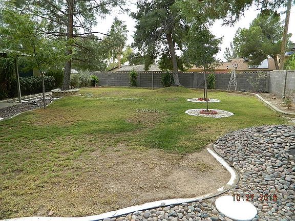 3rd image of 3011 Breton Dr