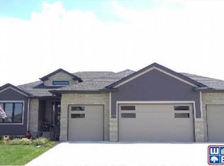 9740 Balkan Ave, Lincoln, NE 68516