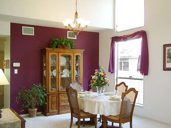 Living/dining room