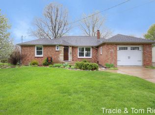 259 E Main St, Rockford, MI
