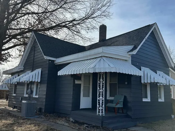 1914 W Howett St, Peoria, IL 61605