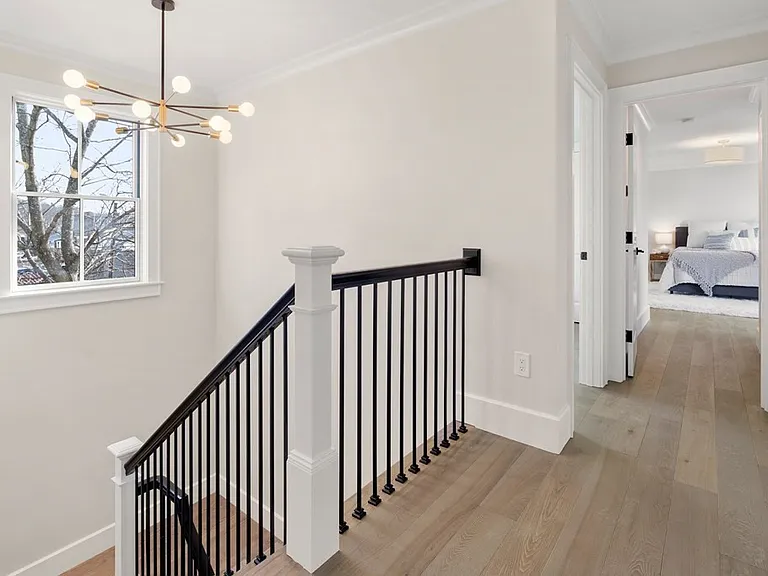 180 Adams St #5 — Photo 12