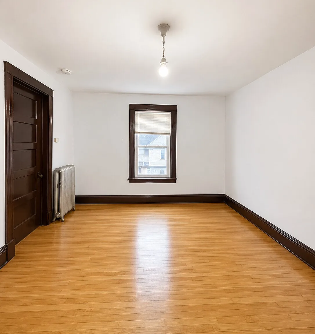 5 bed, 1800 sqft, $3,400 — Photo 3