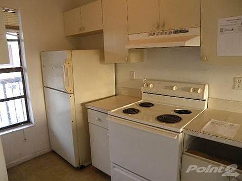 3rd image of 5110 Palm Hill Dr APT 221