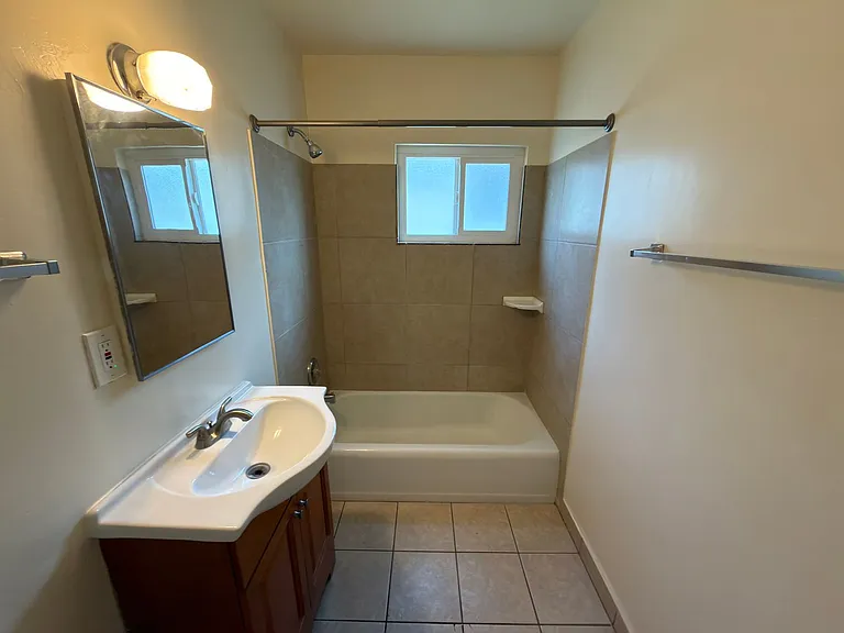 11614 Bellflower Blvd — Photo 27