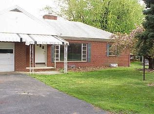 6891 Chambers Hill Rd, Harrisburg, PA 17111