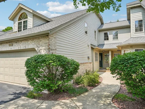 17725 W Wisconsin AVENUE Unit B, Brookfield, WI 53045