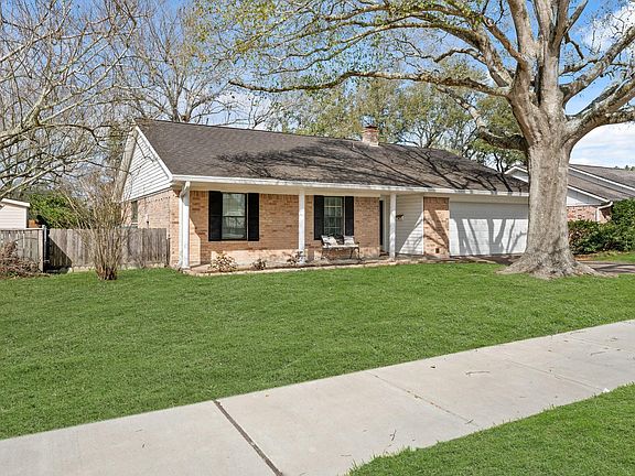 4th image of 2104 Rose Rd