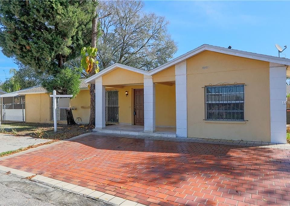 1st image of 10101 Enchanted Oaks Ct