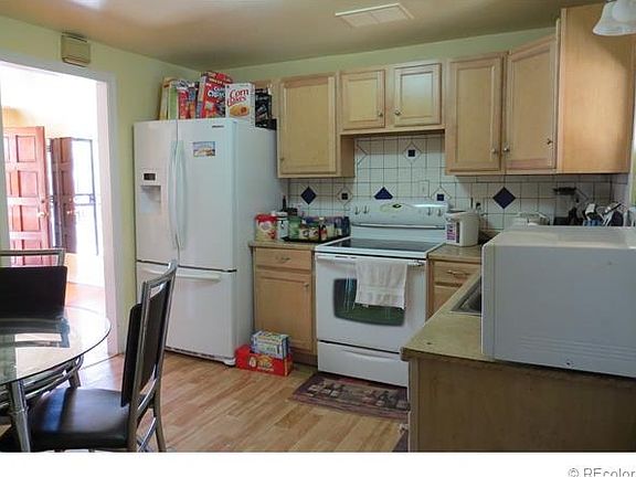 3rd image of 1324 S Vallejo St