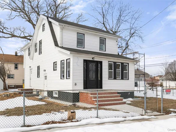 67 Ellison Avenue, Freeport, NY 11520